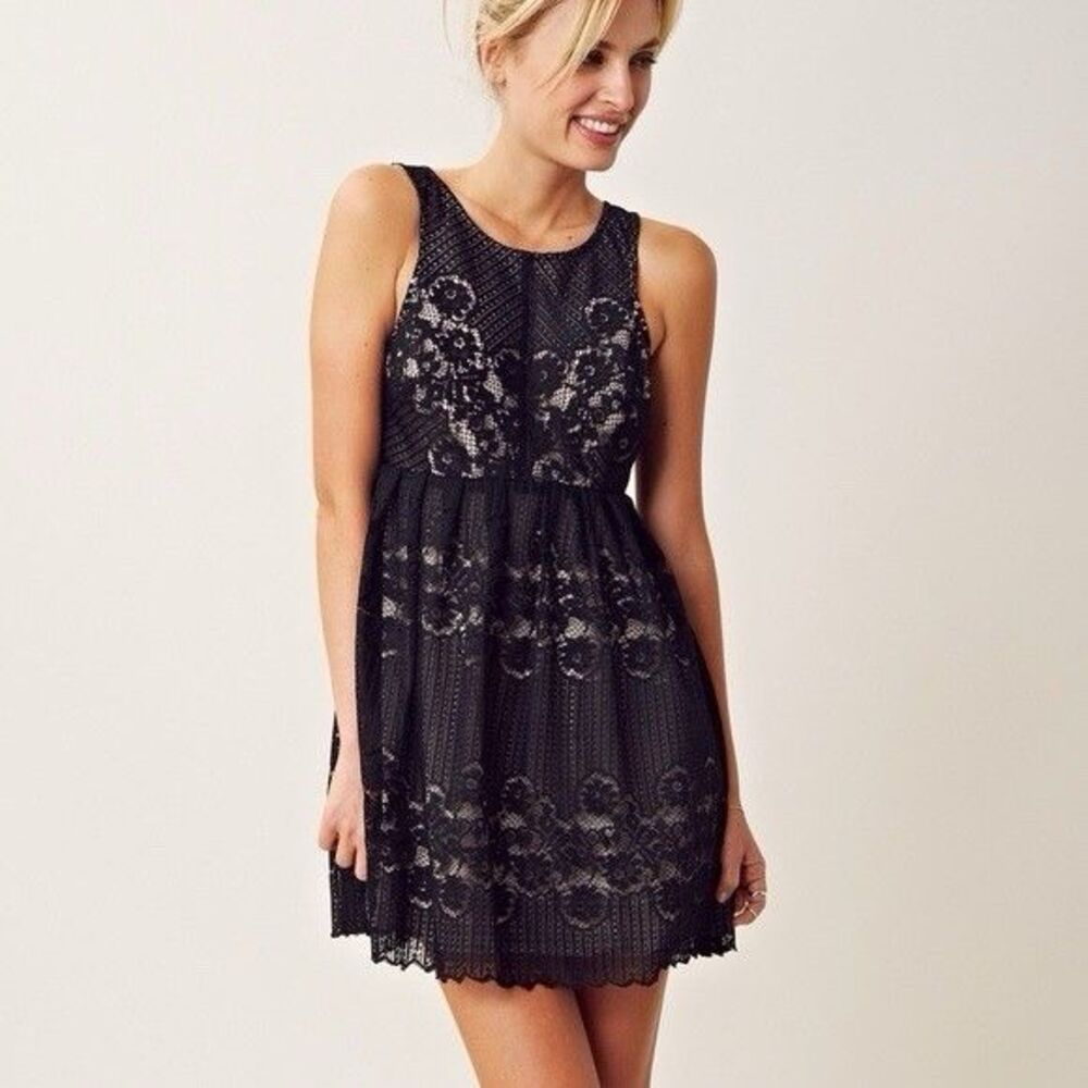 Free People Rocco Fit & Flare Dress Black Mini Open Back Pleated Lace Women’s 8